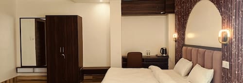 Hotel Celestial In Deluxe Room